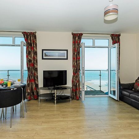 Sunny Beach Apartments Shanklin Exteriör bild