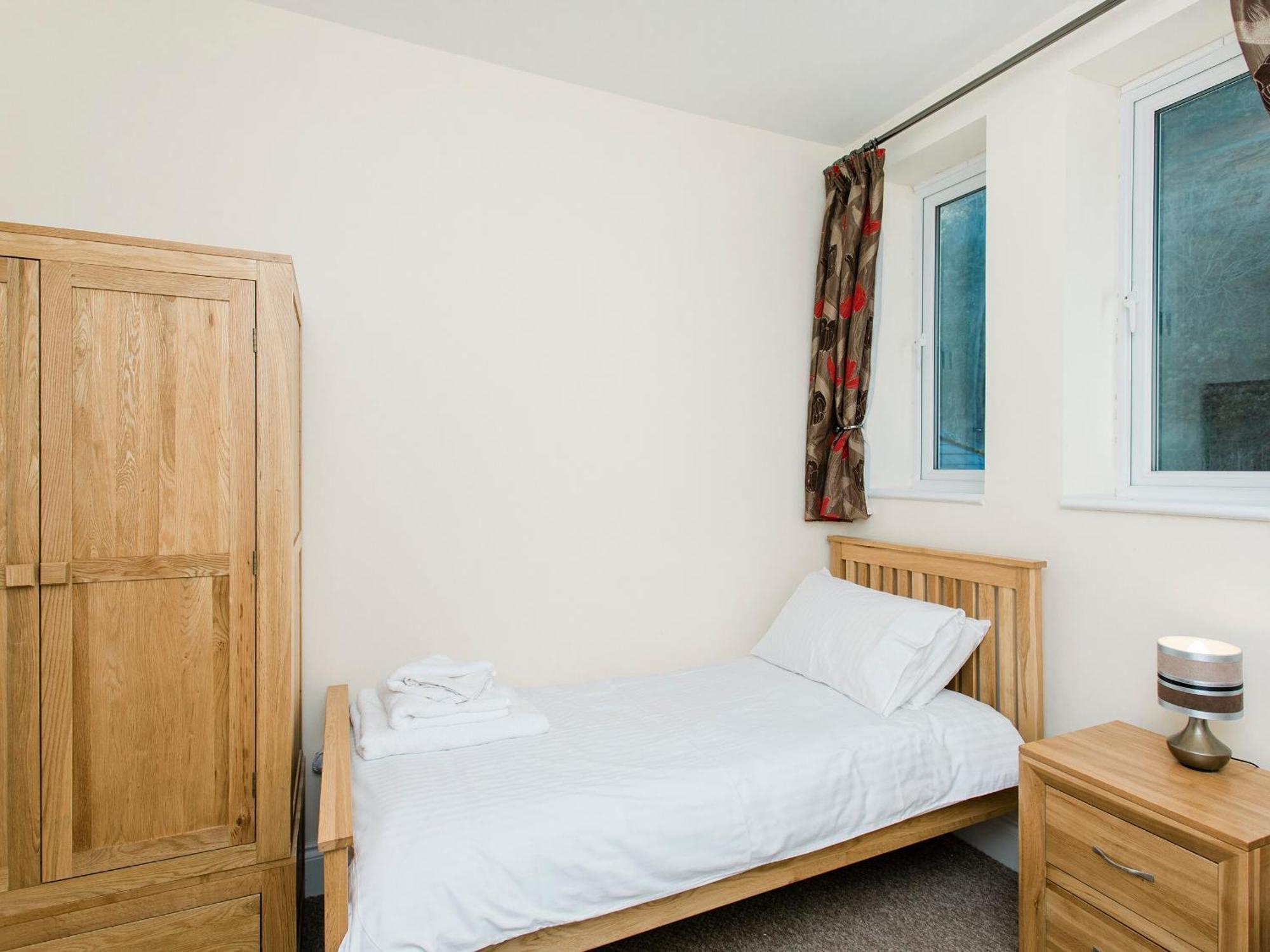 Sunny Beach Apartments Shanklin Exteriör bild
